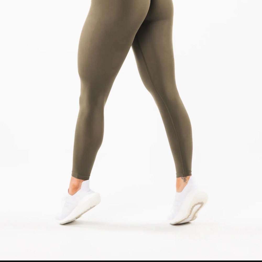 Alphalete Amplify Olive Green Women's Leggings